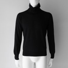 画像1: 春秋冬《SLIM FIT》【LARDINI】ラルディーニ/ブートニエール付きハイゲージ/タートルネック/ウール/ニット (1)