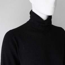 画像2: 春秋冬《SLIM FIT》【LARDINI】ラルディーニ/ブートニエール付きハイゲージ/タートルネック/ウール/ニット (2)