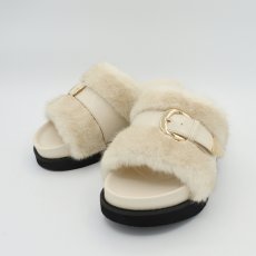 画像1: 【 ATELIER BRUGGE 】 アトリエブルージュ FUR BELTED SANDALS ファー ベルテッド サンダル エコファー 春秋冬 レディース  (1)