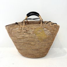 画像4: 【 ATELIER BRUGGE 】 アトリエブルージュ FAIRTRADE PRODUCT コラボ 天然草木 ヤシ 巾着付き カゴバッグ 春夏秋 レディース  (4)