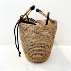 画像5: 【 ATELIER BRUGGE 】 アトリエブルージュ FAIRTRADE PRODUCT コラボ 天然草木 ヤシ 巾着付き カゴバッグ 春夏秋 レディース  (5)