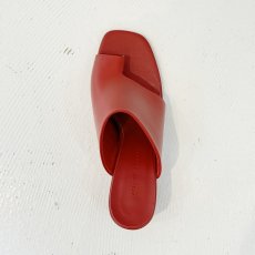 画像20: 【予約商品】《納期：2025年3月中〜4月上旬》【 ATELIER BRUGGE 】アトリエブルージュ 日本製 HEEL UP THONG SANDALS 羊革 トング サンダル 春夏秋 レディース  (20)