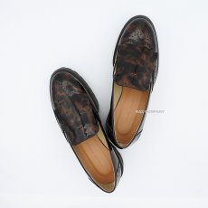 画像2: 【 ATELIER BRUGGE 】 アトリエブルージュ 日本製 本革 KILT MEDALLION TANK SHOES メダリオン  ローファー スリッポン レディース  (2)