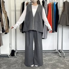 画像1: 【予約商品】《納期：2025年9月上旬〜9月中旬》《 セットアップ 対応 》【 CYAN TOKYO 】シアン トーキョー フラノ ジップ フレア ベスト ジレ 春秋冬 レディース  (1)