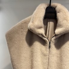 画像3: 【予約商品】《納期：2025年9月中旬》【 CLOCHE 】 クロシェ クロッシェ ゆったりシルエット エコファー ミンク フェイクファー フレンチスリーブ ジレ ベスト 春秋冬 レディース  (3)