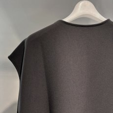 画像5: 【予約商品】《納期：2025年7月下旬》【 CLOCHE 】 クロシェ クロッシェ ストレッチ カットジョーゼット ドローコード付き Vネック ジレ ベスト 春秋冬 レディース  (5)