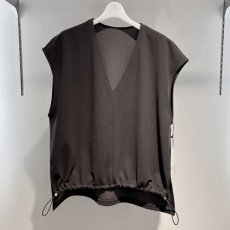 画像1: 【予約商品】《納期：2025年7月下旬》【 CLOCHE 】 クロシェ クロッシェ ストレッチ カットジョーゼット ドローコード付き Vネック ジレ ベスト 春秋冬 レディース  (1)