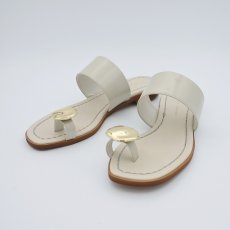 画像1: 【 ATELIER BRUGGE 】アトリエブルージュ 日本製 METAL MOTIF THONG SANDALS トング サンダル 春夏秋 レディース  (1)