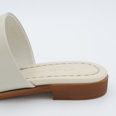 画像4: 【 ATELIER BRUGGE 】アトリエブルージュ 日本製 METAL MOTIF THONG SANDALS トング サンダル 春夏秋 レディース  (4)