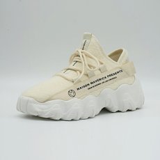 画像1: 【予約商品】《納期：25年8月21〜31日》【 MAISON MAVERICK PRESENTS 】 メゾン マヴェリック プレゼンツ Short-Haired Furry Sneakers  ヘアード ファーリー スニーカー 春秋冬 レディース  (1)