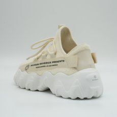 画像3: 【予約商品】《納期：25年8月21〜31日》【 MAISON MAVERICK PRESENTS 】 メゾン マヴェリック プレゼンツ Short-Haired Furry Sneakers  ヘアード ファーリー スニーカー 春秋冬 レディース  (3)