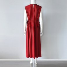 画像4: 【 Lallia Mu 】 ラリアムー きれいめ テロテロ しっとり ストレッチ ナイロン キャザー ワンピース 春夏秋 レディース  (4)