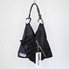 画像2: 【 RISREY x OUTDOOR PRODUCTS 】 リズレー リズレイ アウトドア コラボ トライアングル フリル ミニ バッグ BAG オールシーズン レディース  (2)