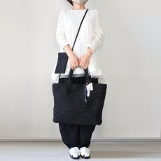 画像1: 【 motte 】 モッテ 手編み イントレチャート メッシュ 携帯ポーチ付き L トート バッグ オールシーズン 男女兼用  (1)