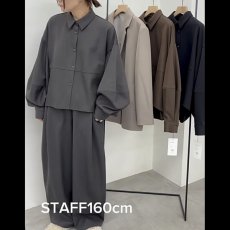 画像1: 【予約商品】《納期：2025年9月中旬》《 セットアップ対応 》【 CLOCHE 】 クロッシェ クロシェ ゆったりシルエット ウール調 ウォッシャブル コクーン シャツ ブラウス 春秋冬 レディース  (1)