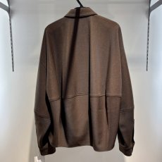 画像9: 【予約商品】《納期：2025年9月中旬》《 セットアップ対応 》【 CLOCHE 】 クロッシェ クロシェ ゆったりシルエット ウール調 ウォッシャブル コクーン シャツ ブラウス 春秋冬 レディース  (9)
