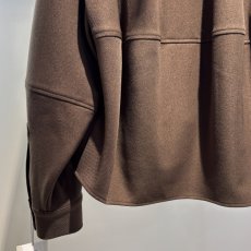 画像11: 【予約商品】《納期：2025年9月中旬》《 セットアップ対応 》【 CLOCHE 】 クロッシェ クロシェ ゆったりシルエット ウール調 ウォッシャブル コクーン シャツ ブラウス 春秋冬 レディース  (11)