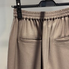 画像10: 【予約商品】《納期：2025年9月中旬》《 セットアップ対応 》【 CLOCHE 】 クロッシェ クロシェ ウール調 ウォッシャブル ストレッチ 抗ピリング カーブ パンツ 春秋冬 レディース  (10)