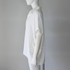 画像4: 【 CYNICAL 】 シニカル ゆったりシルエット セルロース 100％ テロテロ キーネック オーバーサイズ ブラウス 春夏秋 レディース  (4)