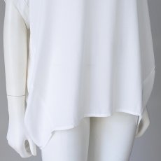 画像3: 【 CYNICAL 】 シニカル ゆったりシルエット セルロース 100％ テロテロ キーネック オーバーサイズ ブラウス 春夏秋 レディース  (3)
