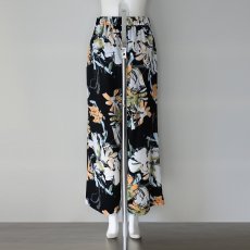 画像4: 【 anana 】 アナナ きれいめ テロテロ ペイント フラワー 裏地付き ワイド パンツ 春夏秋 レディース  (4)