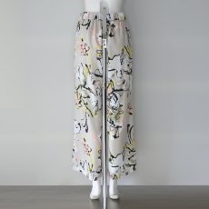 画像4: 【 anana 】 アナナ きれいめ テロテロ ペイント フラワー 裏地付き ワイド パンツ 春夏秋 レディース  (4)