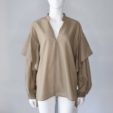 画像1: 【 CLOCHE 】 クロッシェ クロシェ 吸湿速乾 ラッフルフリル シアー スキッパー ブラウス 春夏秋 レディース  (1)