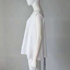 画像4: 【 ayane 】 アヤン ストレッチ コットン素材 ゆったりシルエット  Aライン フレア ノースリーブ タンクトップ オールシーズン レディース  (4)