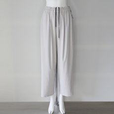 画像1: 30％OFF《 セットアップ 対応》【 QTUME 】 クチューム 日本製 きれいめ テロンテロン GRACE COOL 接触冷感 吸水速乾 UVカット ドローコード付き ストレッチ ワイド パンツ 春夏秋 レディース  (1)