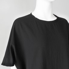 画像2: 【 Dignite Collier 】 ディニテコリエ 日本製 ジョーゼット風 コクーン ドルマンスリーブ プルオーバー カットソー 春夏秋 レディース  (2)