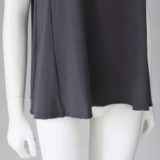 画像3: 【 ayane 】 アヤン ストレッチ コットン素材 ゆったりシルエット  Aライン フレア ノースリーブ タンクトップ オールシーズン レディース  (3)