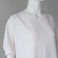 画像2: 【 Dignite Collier 】 ディニテコリエ 日本製 ジョーゼット風 コクーン ドルマンスリーブ プルオーバー カットソー 春夏秋 レディース  (2)