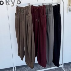 画像4: 【予約商品】《納期：2025年10月中旬〜10月下旬》【 CYAN TOKYO 】シアン トーキョー スクエアポケット ジャージ ジョガー パンツ 春秋冬 レディース  (4)
