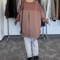 画像7: 【予約商品】《納期：2025年10月中旬〜10月下旬》【 CYAN TOKYO 】シアン トーキョー 異素材コンビ グロッシーヘンリー 袖リブ ブラウス 春秋冬 レディース  (7)