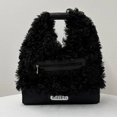 画像9: 予約商品《８/末頃入荷》【 RISLEY x OUTDOOR 】 リズレー リズレイ アウトドア コラボ Triangle fur bag エコファー トライアングル バッグ 春秋冬 レディース  (9)