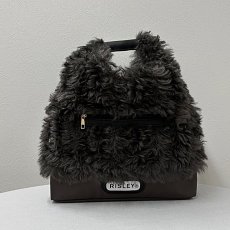 画像7: 予約商品《８/末頃入荷》【 RISLEY x OUTDOOR 】 リズレー リズレイ アウトドア コラボ Triangle fur bag エコファー トライアングル バッグ 春秋冬 レディース  (7)