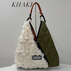 画像4: 予約商品《８/末頃入荷》【 RISLEY x OUTDOOR 】 リズレー リズレイ アウトドア コラボ Triangle fur quilt bag エコファー トライアングル バッグ 春秋冬 レディース  (4)