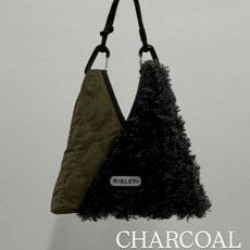画像7: 予約商品《８/末頃入荷》【 RISLEY x OUTDOOR 】 リズレー リズレイ アウトドア コラボ Triangle fur quilt mini bag エコファー トライアングル ミニ バッグ 春秋冬 レディース  (7)