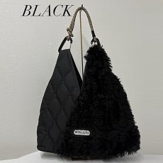 画像9: 予約商品《８/末頃入荷》【 RISLEY x OUTDOOR 】 リズレー リズレイ アウトドア コラボ Triangle fur quilt bag エコファー トライアングル バッグ 春秋冬 レディース  (9)