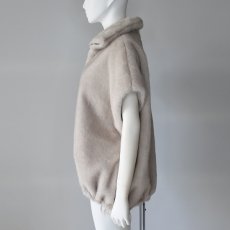 画像4: 【予約商品】《納期：2025年10月中旬》【 CLOCHE 】 クロシェ クロッシェ ゆったりシルエット エコファー ミンク フェイクファー フレンチスリーブ ジレ ベスト 春秋冬 レディース  (4)