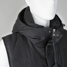 画像2: 《 国内 正規品 》【 MONTECORE 】 モンテコーレ Loro Piana ロロピアーナ RAIN SYSTEM レインシステム 撥水 フーデット ダウン ジャケット ベスト 春秋冬 メンズ  (2)