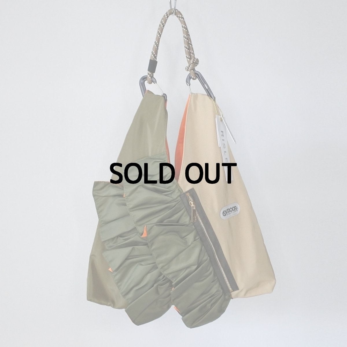 画像1: 【 RISREY x OUTDOOR PRODUCTS 】 リズレー リズレイ アウトドア コラボ トライアングル フリル バッグ BAG オールシーズン レディース  (1)