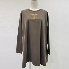 画像4: 【予約商品】《納期：2026年2月上旬〜2月中旬》【 CYAN TOKYO 】シアン トーキョー フレア チュニック ロゴ ロンT 長袖 Tシャツ春秋冬 レディース  (4)