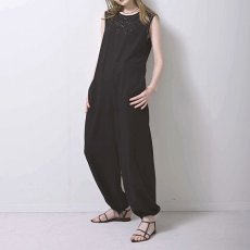 画像2: 【予約商品】《納期：2026年4月上旬》【 HERENCIA 】 ヘレンチア  刺繍 コットン リネン ジョガー サロペット オールインワン コンビネゾン 春夏秋 レディース  (2)