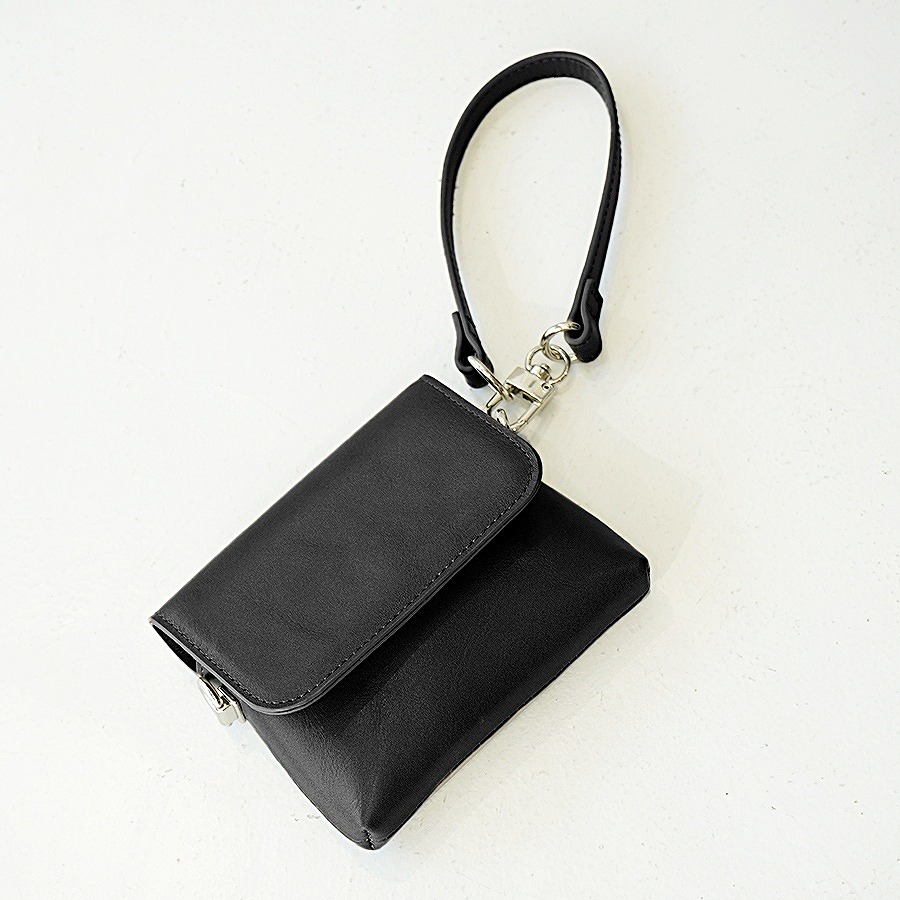 YENN】イエン CHAIN BELT POUCH チェーン ベルト ポーチ 本革
